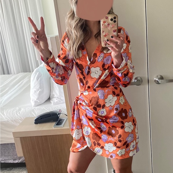 Zara satin wrap dress - Picture 2 of 2